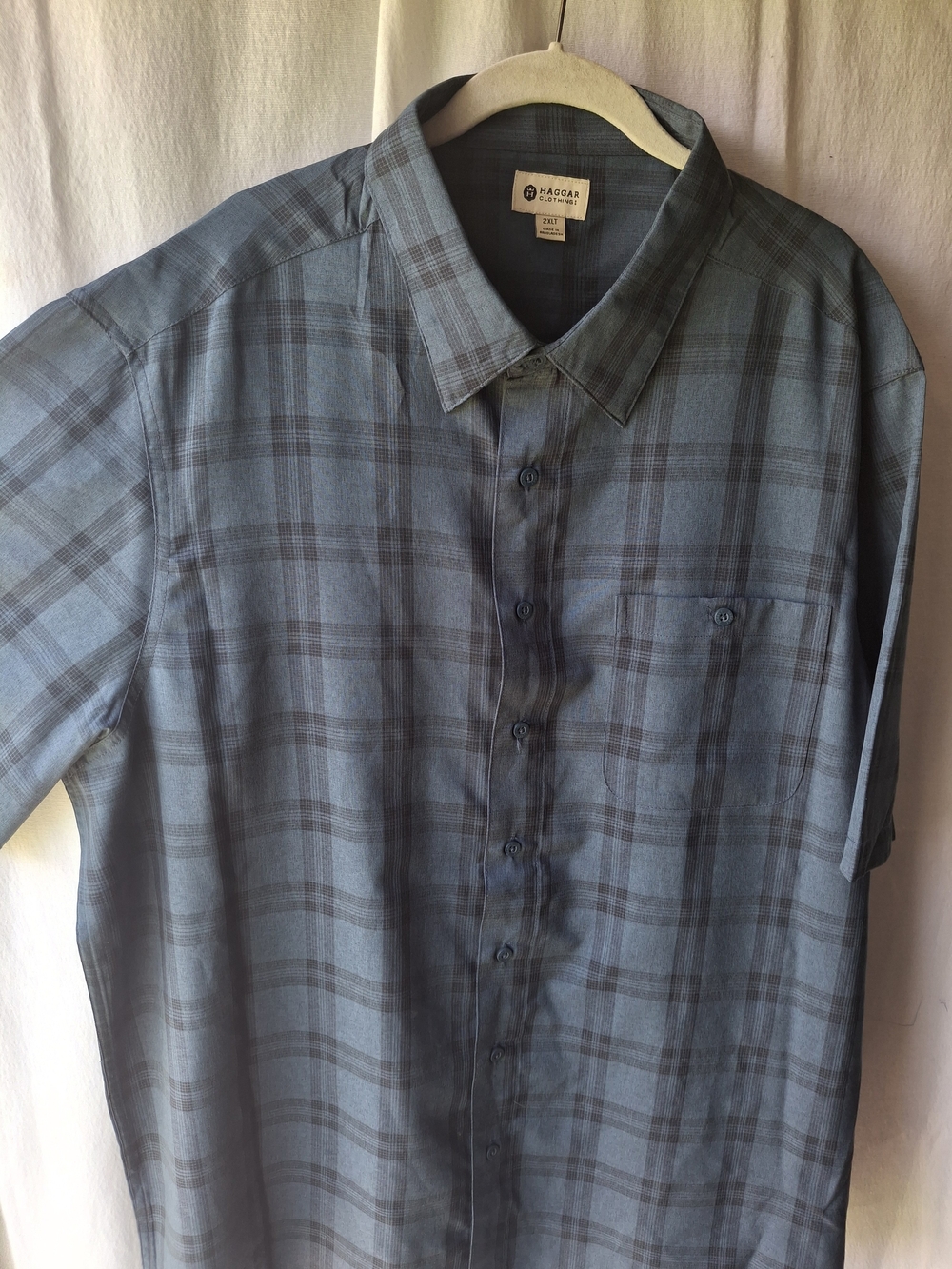 Haggar Men's Blue Plaid Short-Sleeve Button-Up Shirt